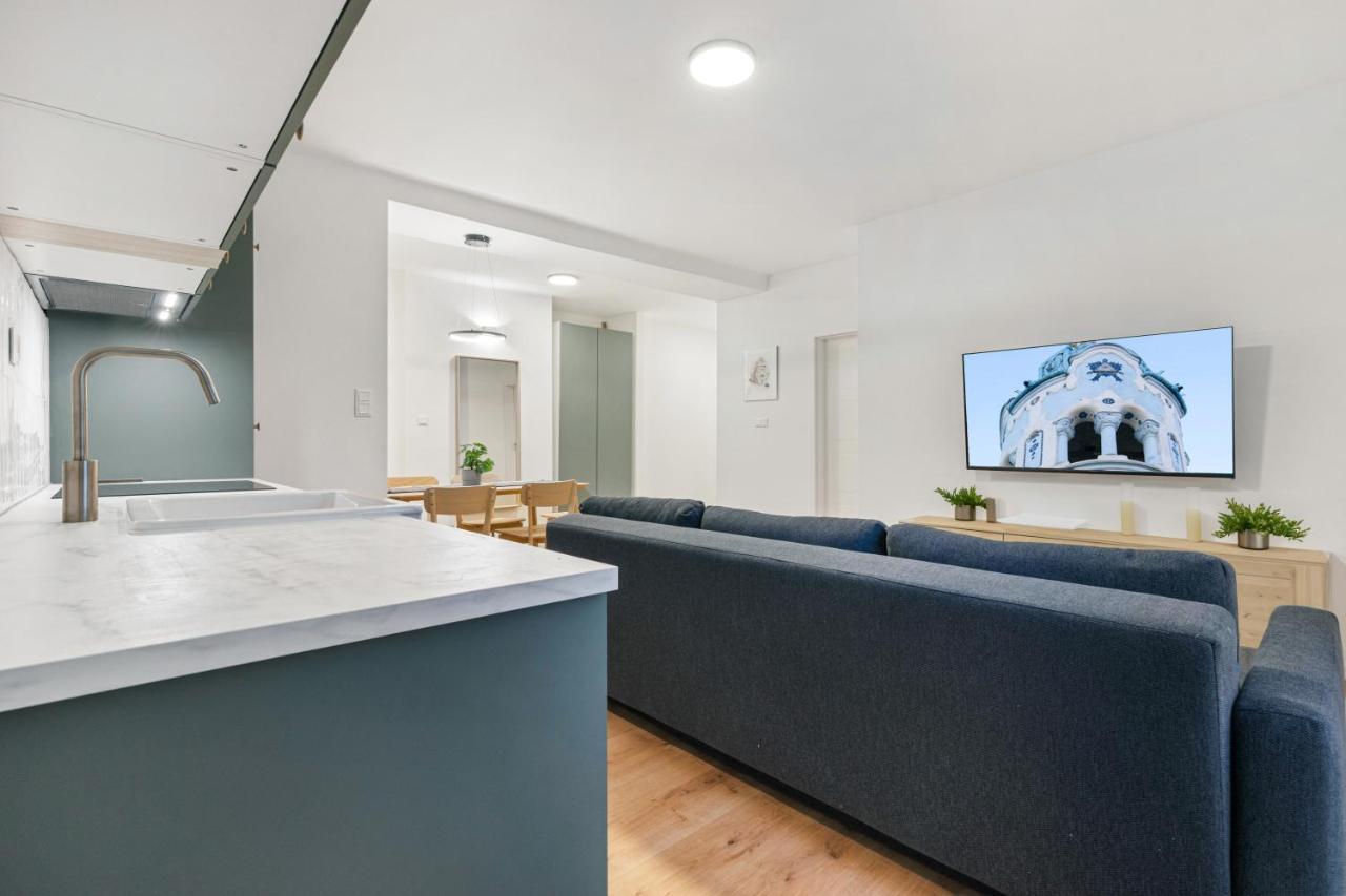 Bratislava Touch 2 Bedroom Apt Exterior photo